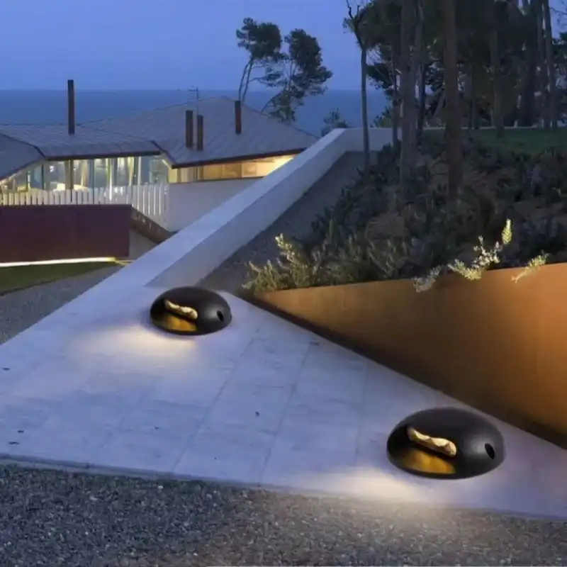 Recessed vs Surface Step Lights: Key Differences